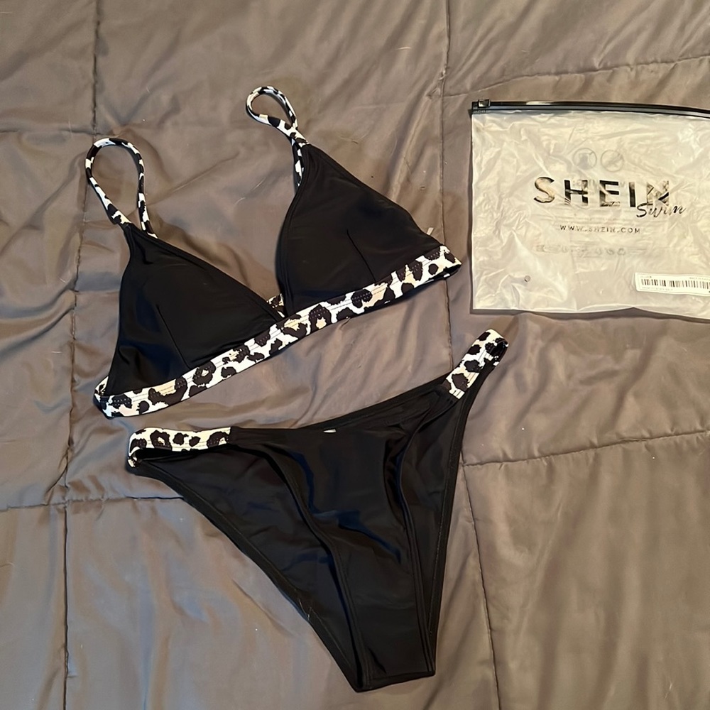 SHEIN bikini w/ leopard print adjustable straps
